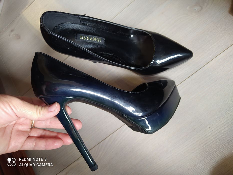 Красивые туфли .