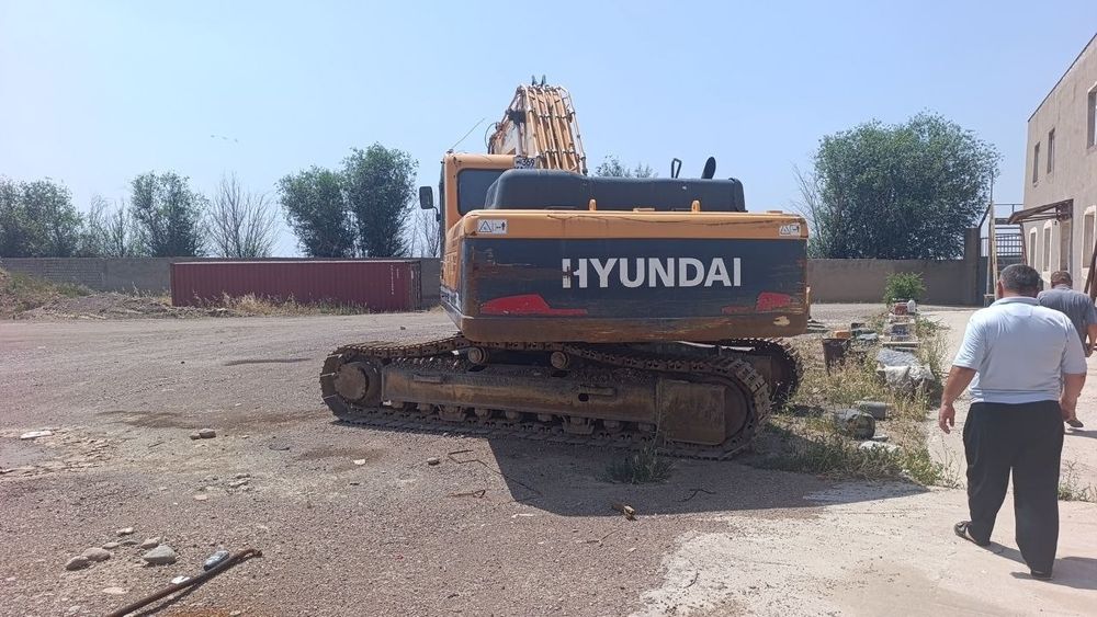 Ekskavator sotiladi
