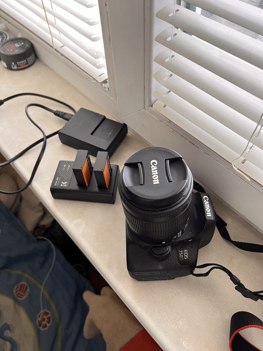 Фотоапарат Canon eos 750d