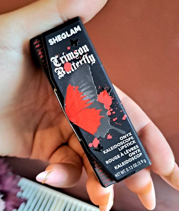 Ruj gothic negru rezistent sheglam nuanta mata