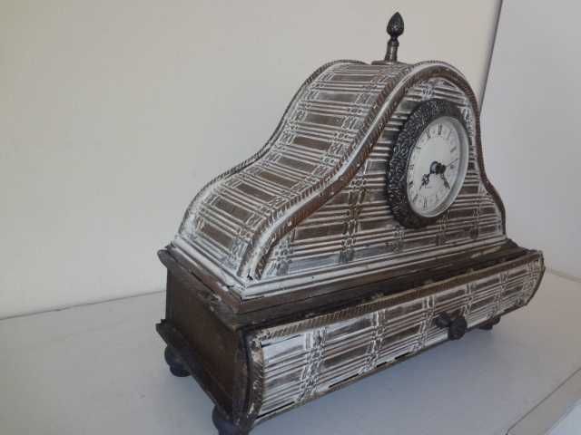 Нов винтидж старинен настолен часовник