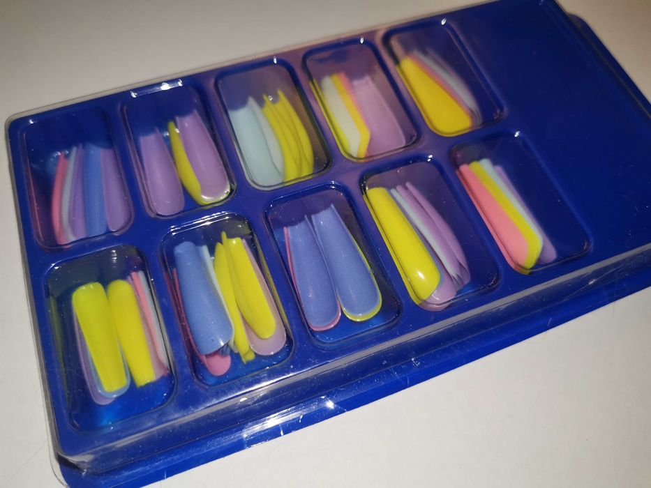 Оборудване и аксесоари за маникюр