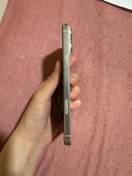 Iphone 16 pro max 1 tb - 18 месеца гаранция