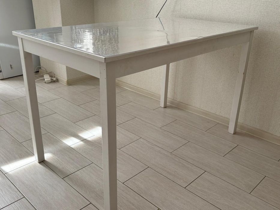 Стол IKEA продам