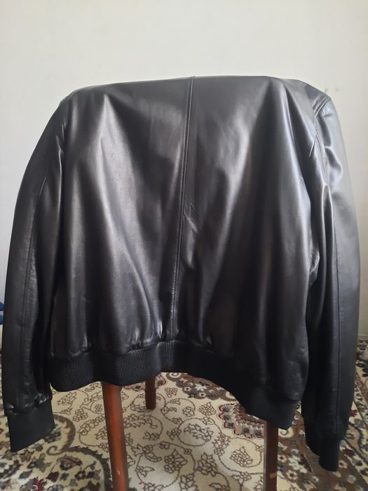 Кожаная куртка (100% тилячия кожа)