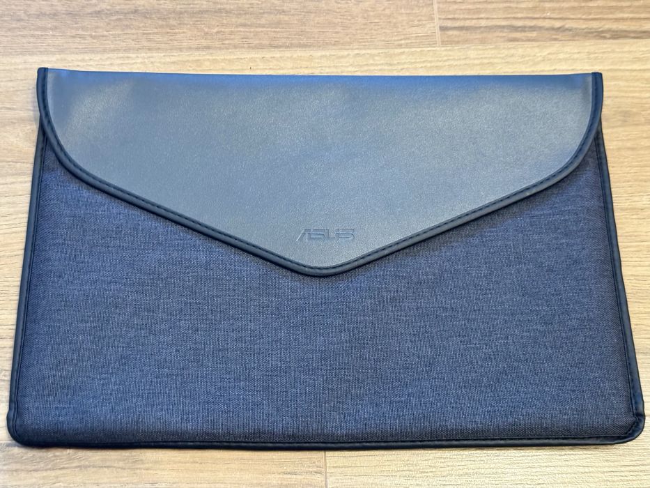 laptop Asus ZenBook 14 inch, cu procesor i7 11th Gen, 16GB RAM, 512GB M.2 NVMe, Win 11 Pro ( UX425EA )