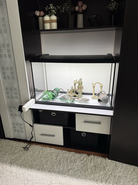 Acvariu sticla cu capac si neon 113L Eheim + filtru, incalzitor, plasa, substrat, pietris alb