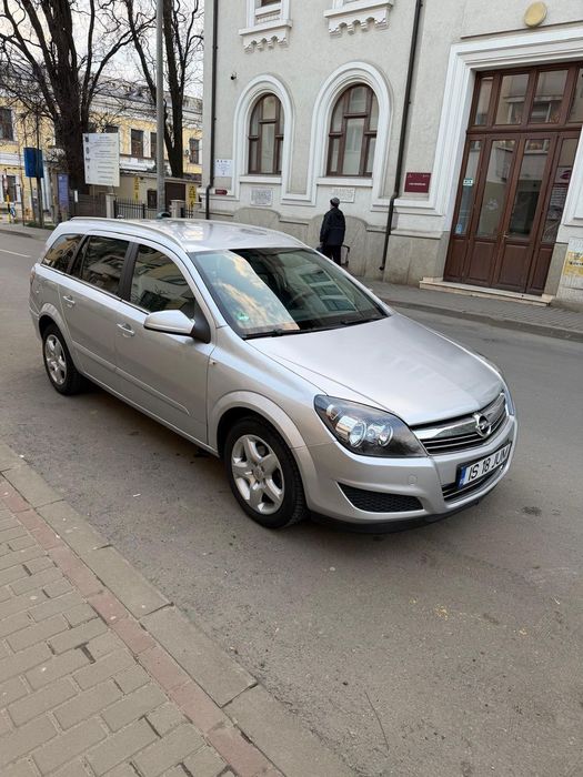 Opel Astra Vând Opel Astra H Automată