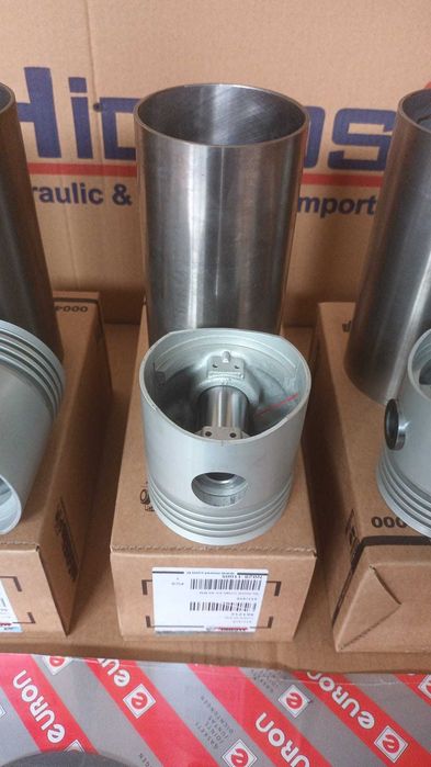 Set complet camasa , piston , segmenti Fiat 411-415