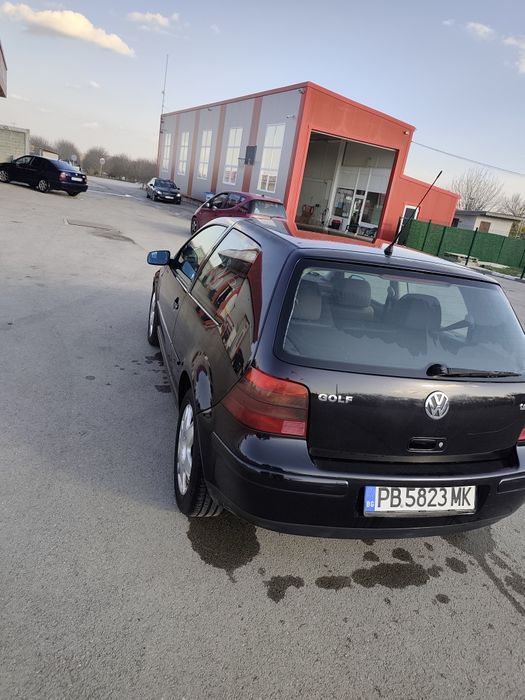 Vw golf 4  1.6Sr benzin 101кс