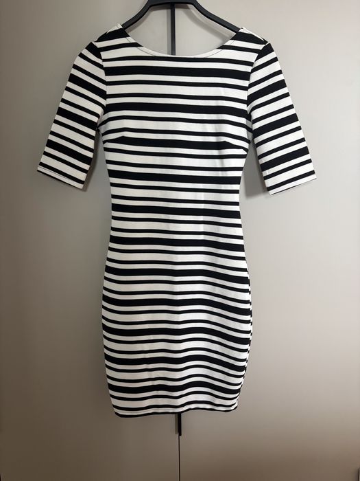 Rochie alb cu negru