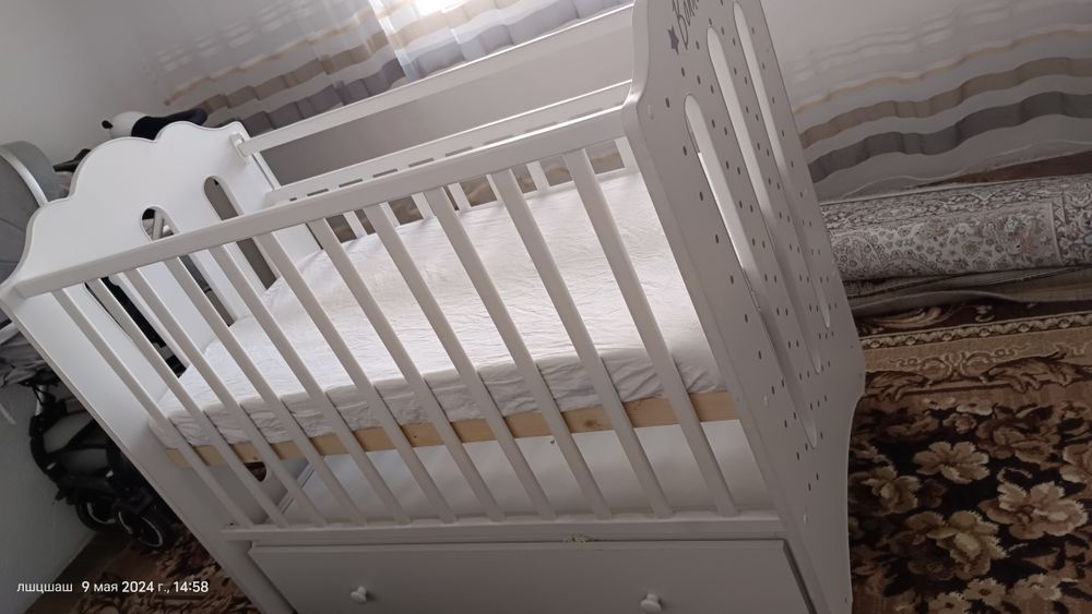 Продается манеж  в отличном состоянии