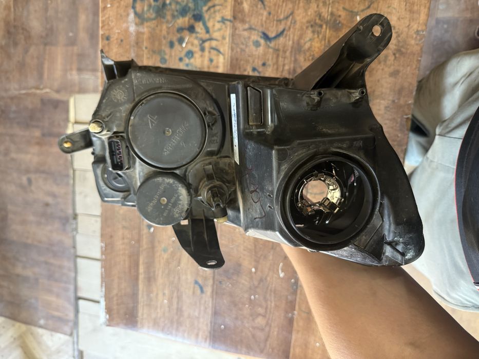 Фара ларгус, логан, сандеро , оригинал бош левая