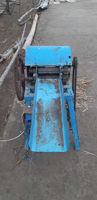 Mol va Qo'ylar uchun O't qirqadigan