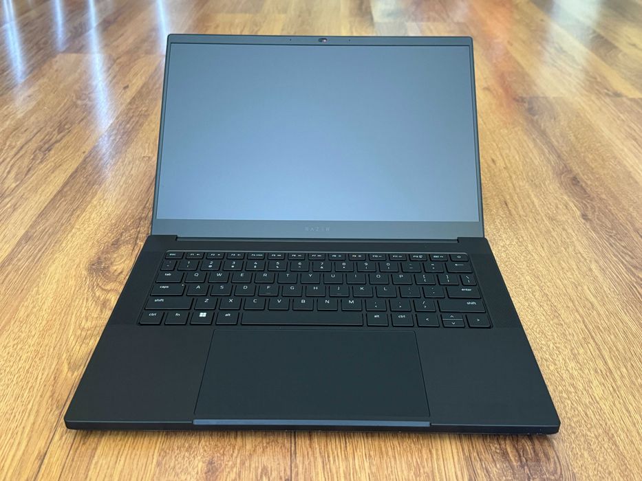 14' 2.5K 165Hz Ryzen 9 5900HX Razer Blade Advanced 16GB DDR4/512GB NVMe/Nvidia RTX 3080 8GB/Бат. 6ч.