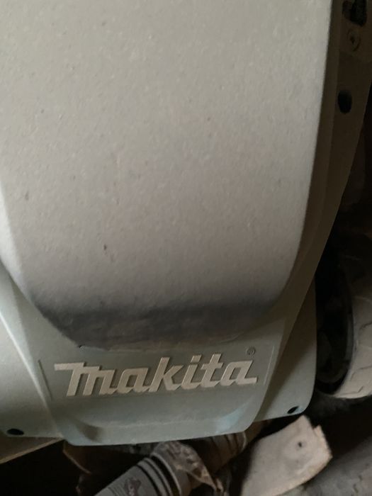 Газонокосилка. Газонкосилка. Газон оратын