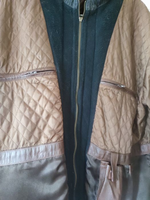 Haina bărbătească din piele.Made in.Germania nu mi de