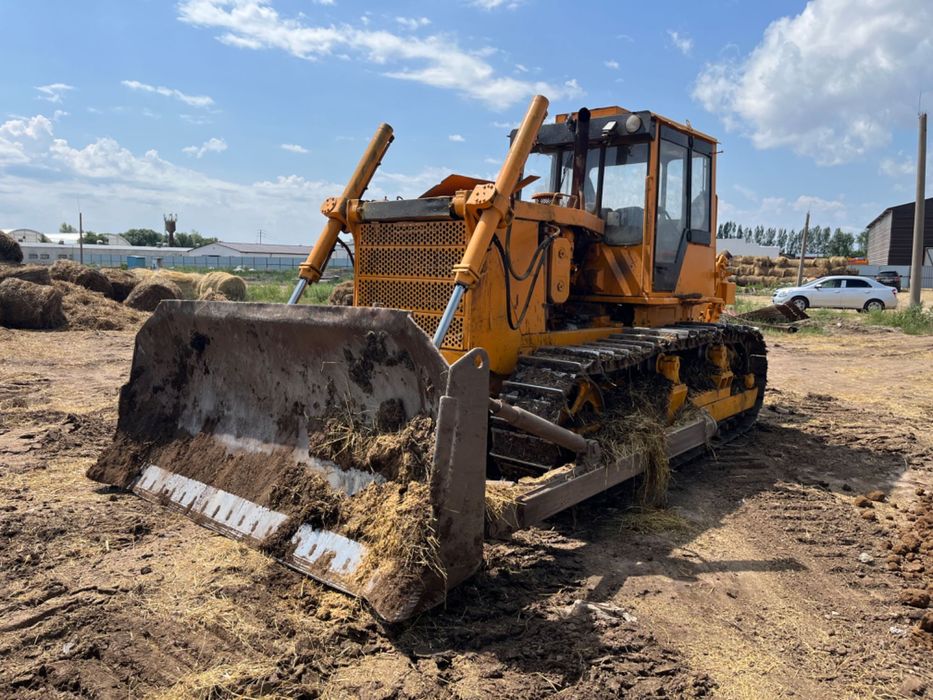 Продам Бульдозер ЧТЗ Б-10М