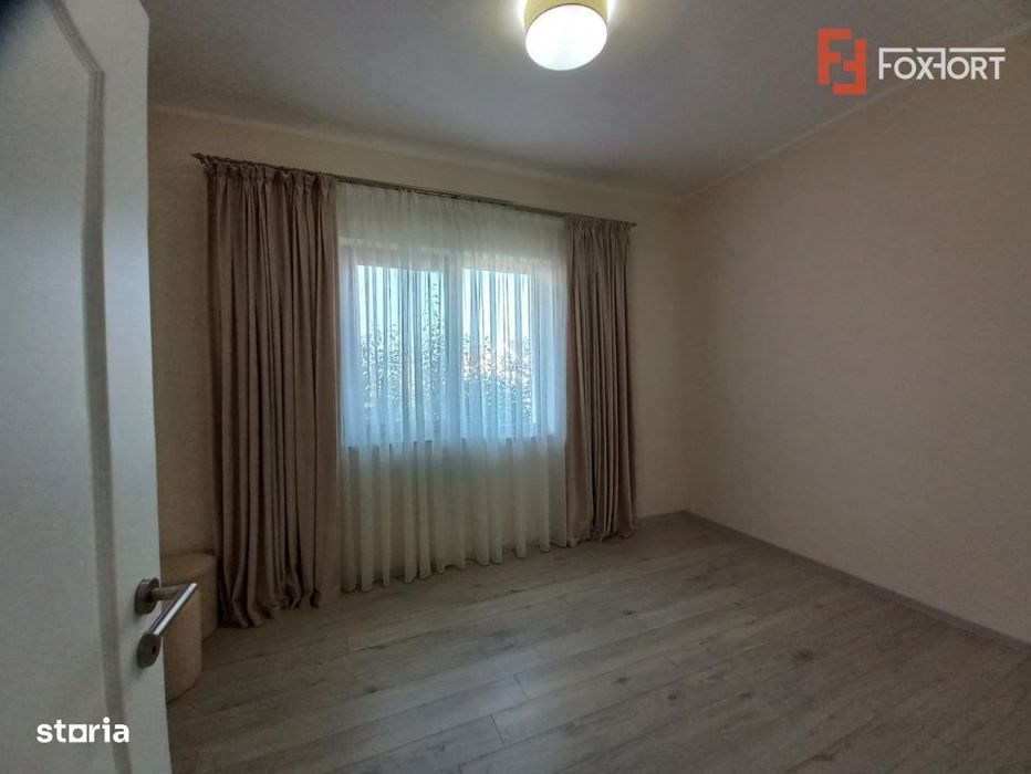 Duplex cu 3 camere si teren de 410 mp de vanzare in Ghiroda