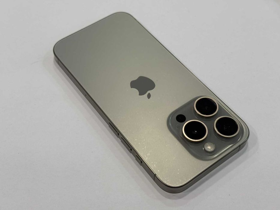 iPhone 15 Pro 128GB- Natural Titanium – 88%