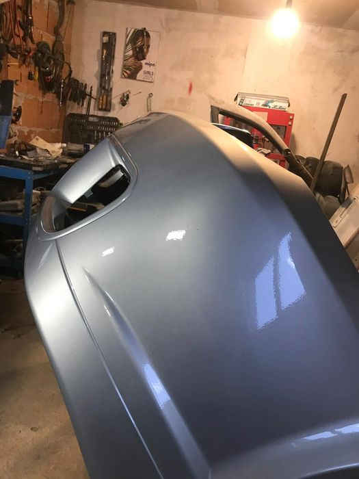 Продавам предна броня r32 броня за голф 4