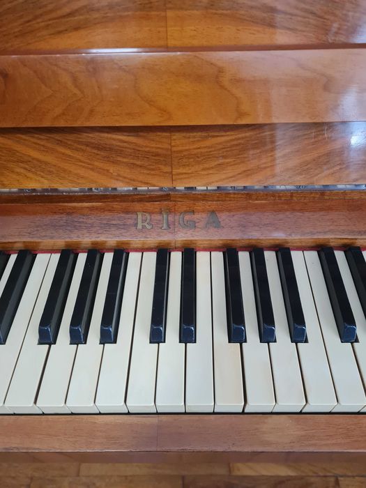 Пиано RIGA. гр. София