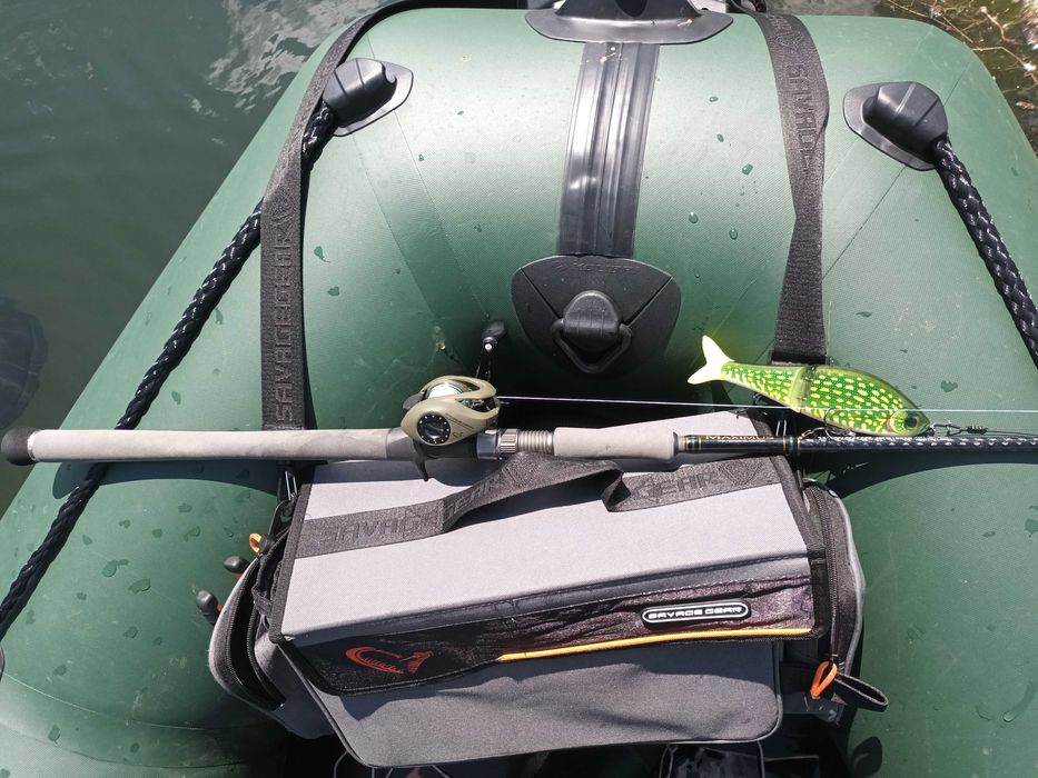 Кастинг въдици за джърк Maximus