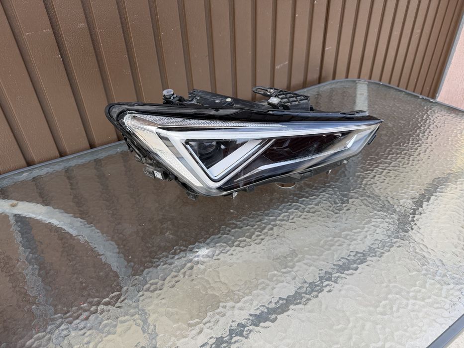 Far dreapta Seat cupra formentor