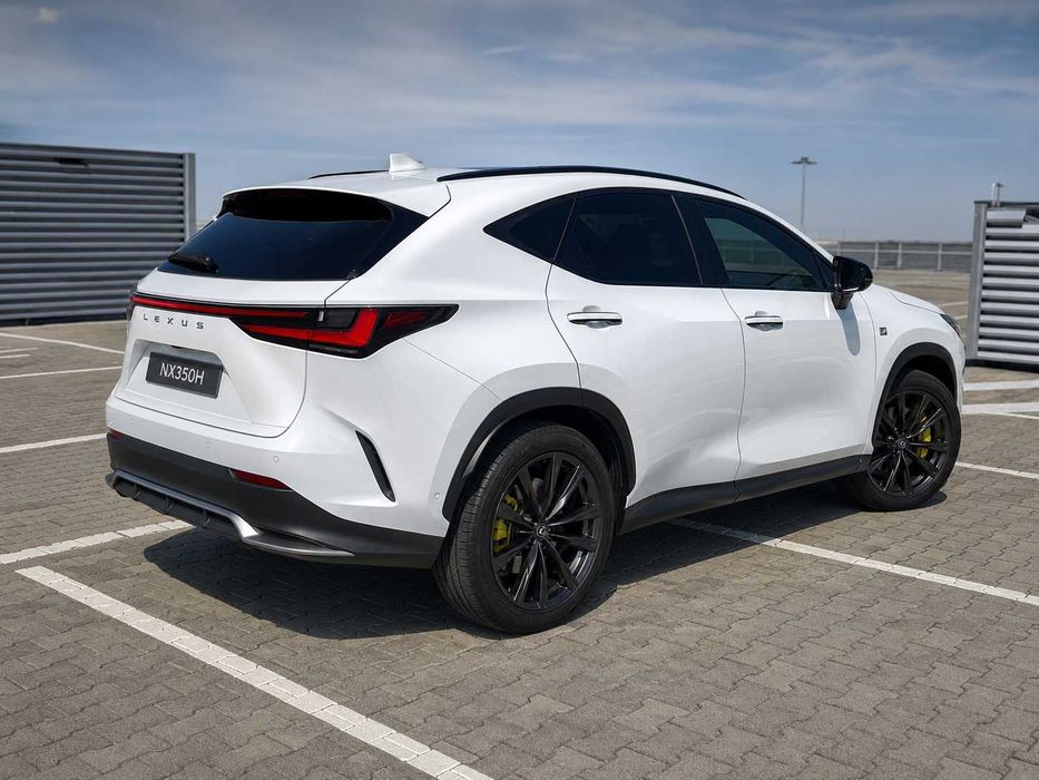 LEXUS NX 2025 — imagine 2