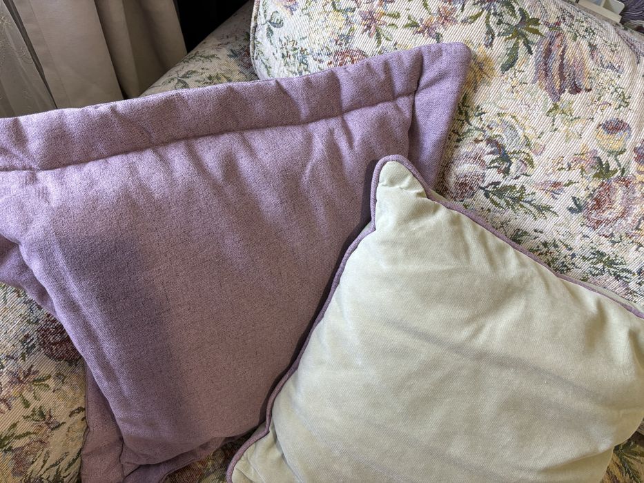 Продам качественный диван из гобелена