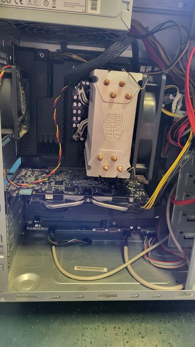 Компютър i5 3750k, geforce 660 2gb, 16gb ram, 240gb ssd, 300gb hdd