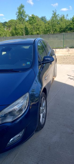 Opel Astra J 1.3  defect