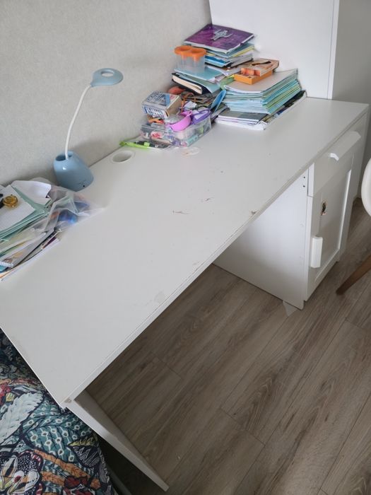 Продам письменный стол Икеа