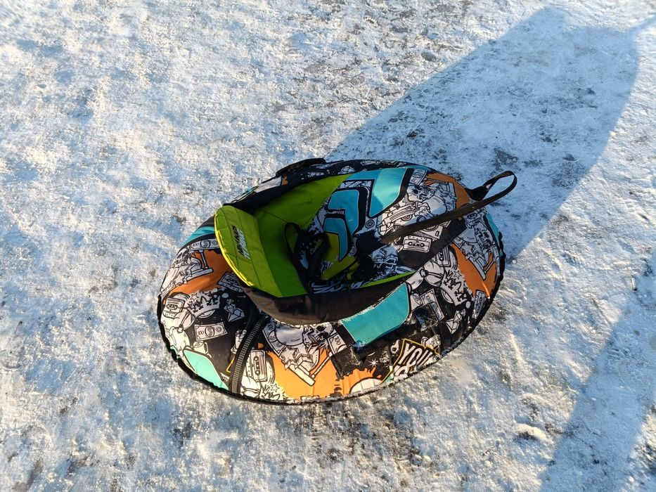 Продается тюбинг со спинкой!