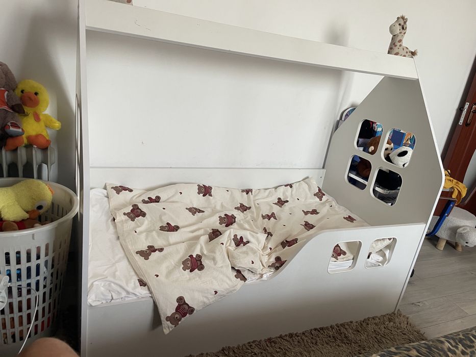Patut copii in forma de casa