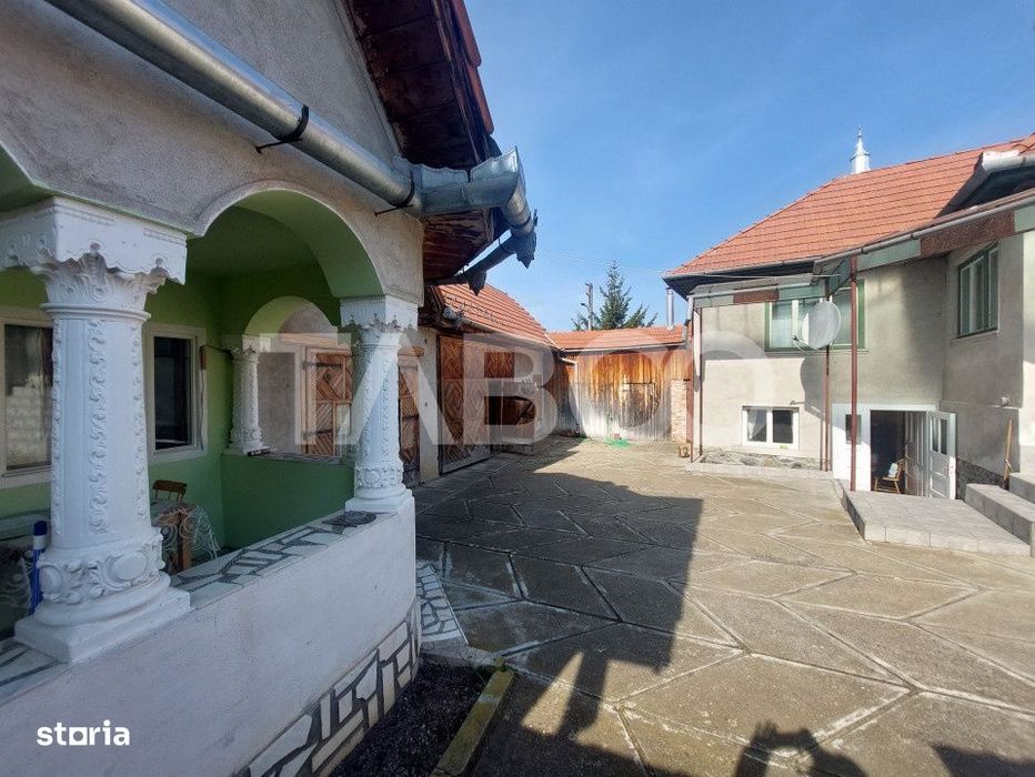 Casa individuala de vanzare cu teren de 1108 mp in Sacel Sibiu