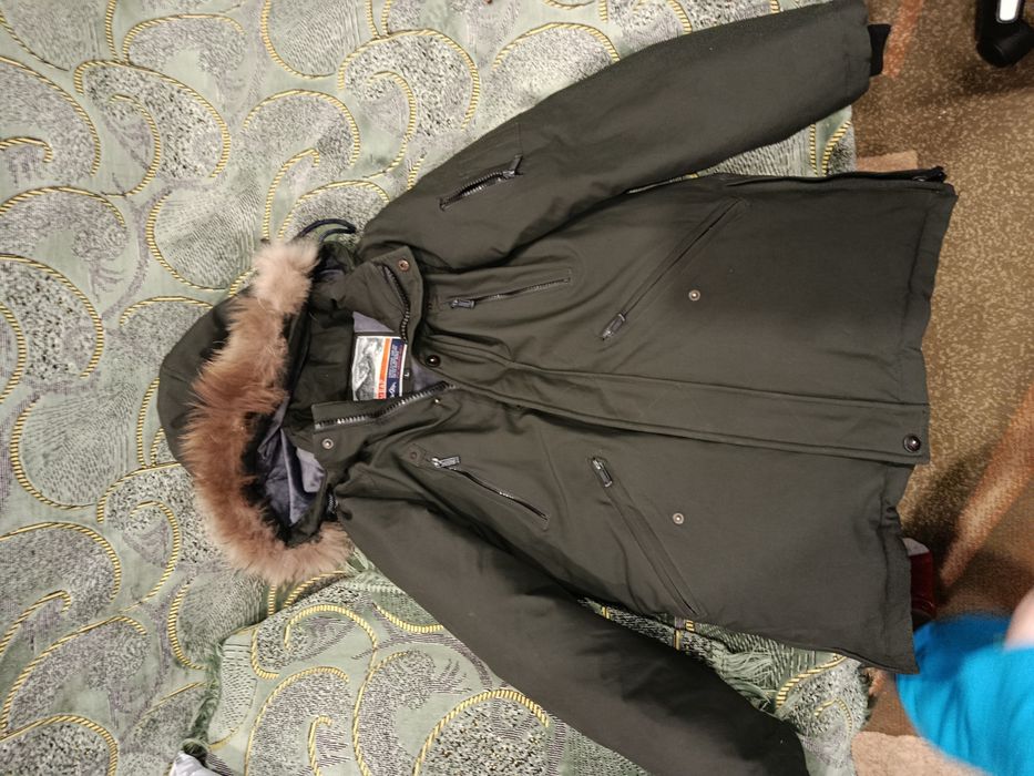 Продам куртку мужскую срочно