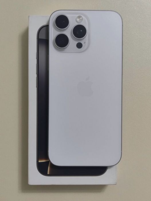 iPhone 16 Pro Max 256гб идеальный без ремонта