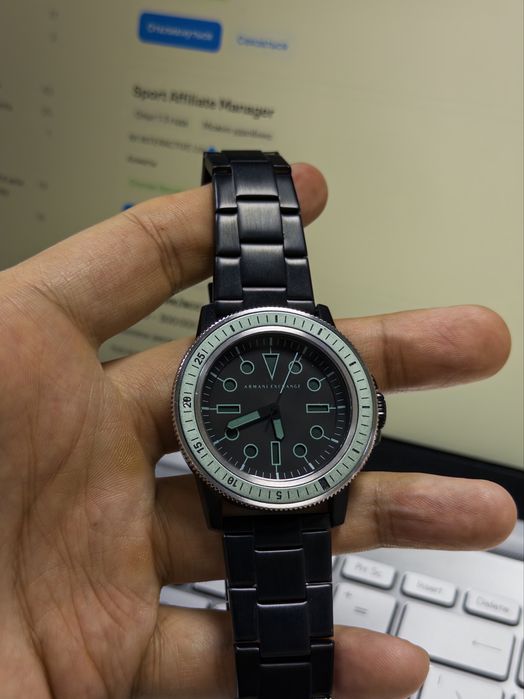 Продам часы Armani оригинальные