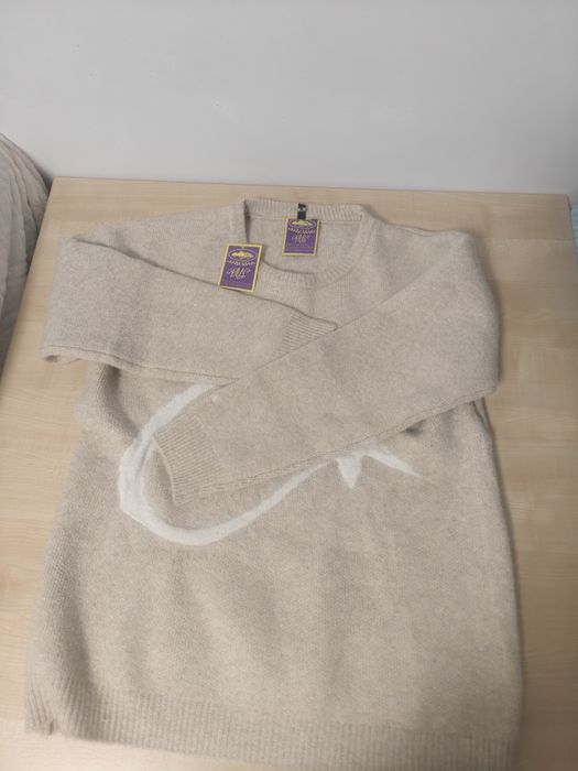 Pulover tricotat Corteiz crem