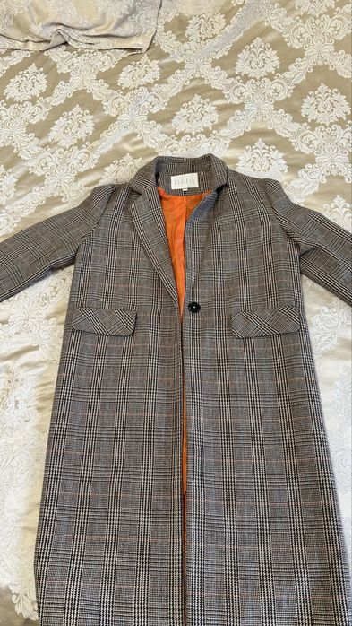 Продам , тренч- пальто