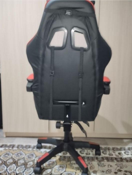 Продам игровое кресло