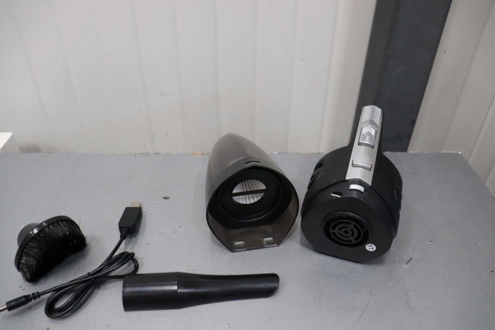 Безжична акумулаторна прахосмукачка с мощен вакуум и бързо зареждане