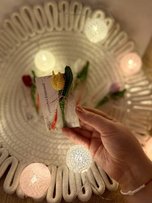 Brosa martisor lalea