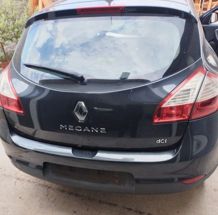 Bara Spoiler Fusta Spate Completa Originala Renault Megane 3 Hatchback Scurt Gri TEB66