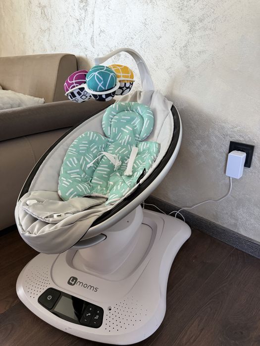 Продавам 4moms MamaRoo