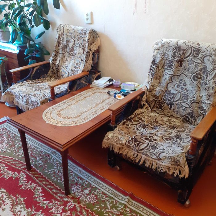 Мебель б/у продается .Тараз .сахзавод