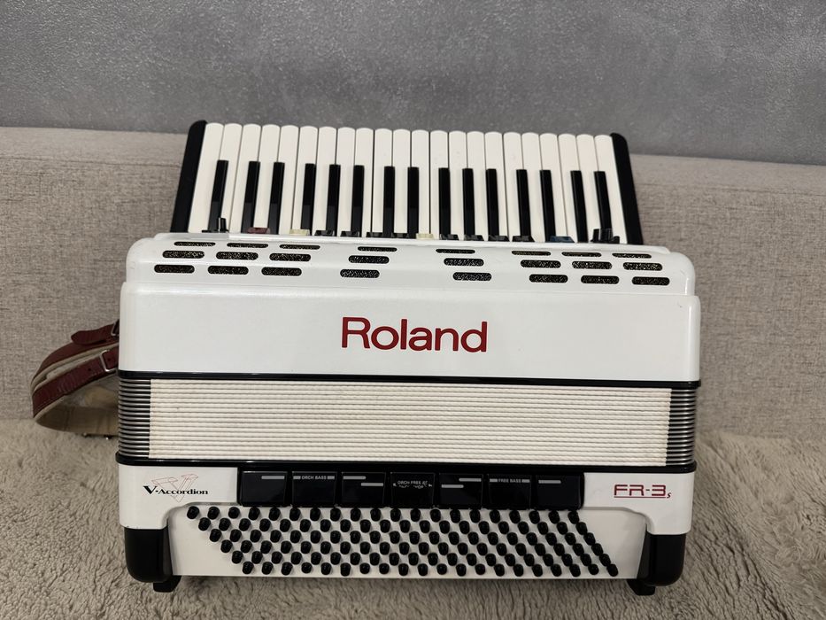Roland Fr3S, cu wireless !!!