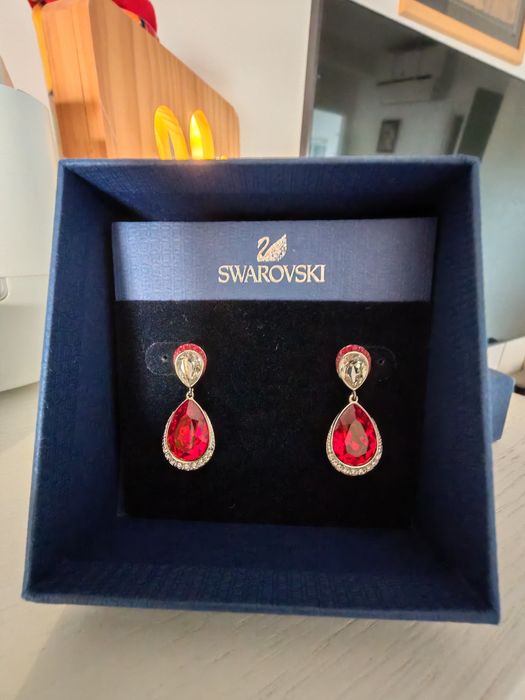 Cercei Swarovski Feel