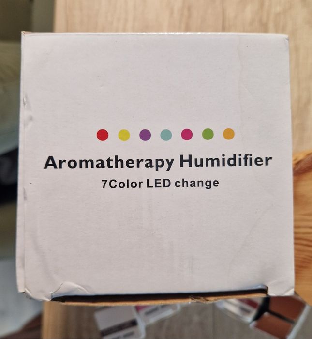 Difuzor Aromaterapie + 5 Uleiuri Parfumate/Esențiale